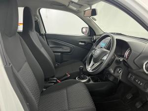 Toyota Vitz 1.0 XR manual - Image 19