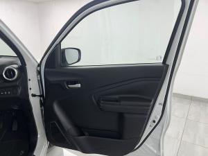 Toyota Vitz 1.0 XR manual - Image 21