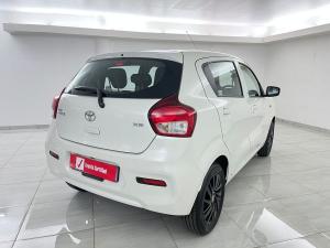 Toyota Vitz 1.0 XR manual - Image 7