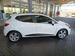 Renault Clio 66kW turbo Expression - Image 8