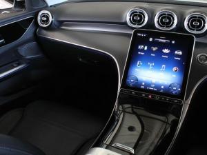 Mercedes-Benz C-Class C220d Avantgarde - Image 11