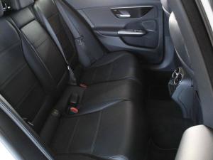 Mercedes-Benz C-Class C220d Avantgarde - Image 17