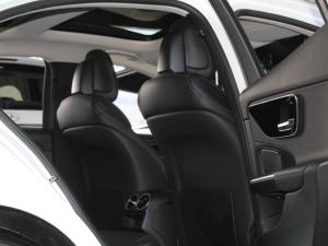 Mercedes-Benz C-Class C220d Avantgarde - Image 18