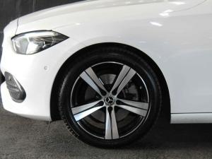 Mercedes-Benz C-Class C220d Avantgarde - Image 24
