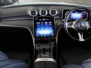 Mercedes-Benz C-Class C220d Avantgarde - Image 2