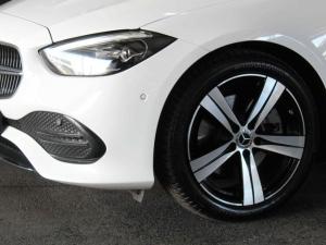 Mercedes-Benz C-Class C220d Avantgarde - Image 6