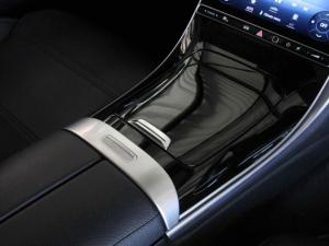 Mercedes-Benz C-Class C220d Avantgarde - Image 9