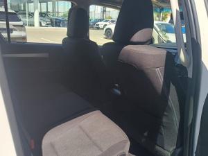 Toyota Hilux 2.4GD-6 double cab 4x4 Raider auto - Image 12