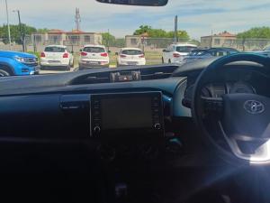 Toyota Hilux 2.4GD-6 double cab 4x4 Raider auto - Image 13