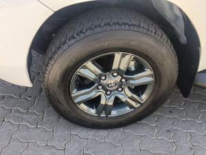 Toyota Hilux 2.4GD-6 double cab 4x4 Raider auto - Image 5