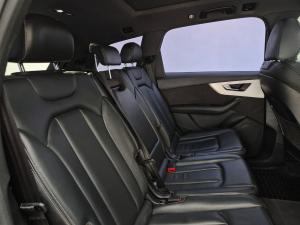 Audi Q7 45TDI quattro S line - Image 12