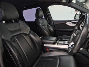 Audi Q7 45TDI quattro S line - Image 13