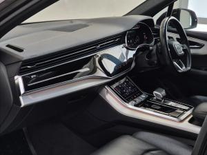 Audi Q7 45TDI quattro S line - Image 6