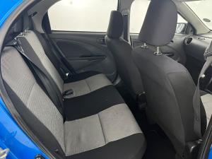 Toyota Etios hatch 1.5 Sprint - Image 12