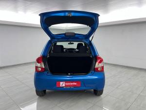 Toyota Etios hatch 1.5 Sprint - Image 9