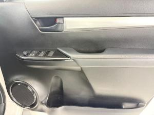 Toyota Hilux 2.4GD-6 double cab 4x4 Raider auto - Image 17