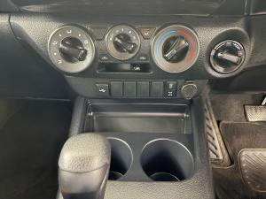 Toyota Hilux 2.4GD-6 double cab 4x4 Raider auto - Image 24