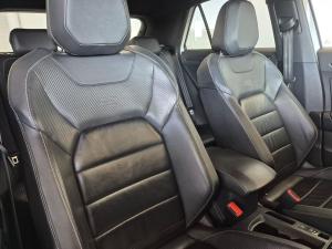 Volkswagen T-Roc 2.0TSI 4Motion R-Line - Image 11