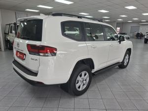 Toyota Land Cruiser 300 3.3D GX-R - Image 2