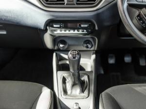 Toyota Starlet 1.5 XS manual - Image 9