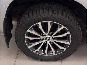 Toyota Land Cruiser Prado 2.8GD VX-L - Image 19