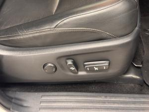 Toyota Land Cruiser Prado 2.8GD VX-L - Image 17