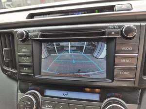 Toyota RAV4 2.2D-4D AWD VX - Image 13
