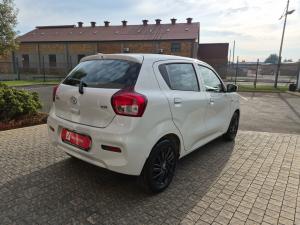 Toyota Vitz 1.0 XR auto - Image 2