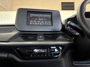 Suzuki Swift 1.2 GL - Image 13