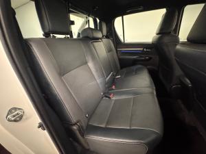 Toyota Hilux 2.8GD-6 double cab Legend auto - Image 12