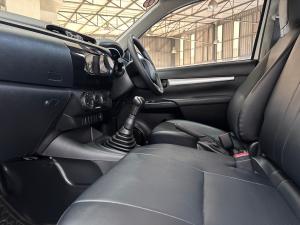 Toyota Hilux 2.4GD single cab S (aircon) - Image 7