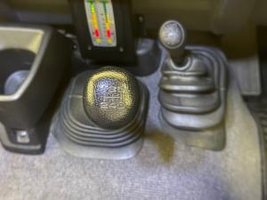 Toyota Land Cruiser 76 4.5D-4D V8 station wagon LX - Image 11