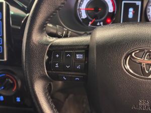 Toyota Hilux 2.8GD-6 Xtra cab Legend 50 - Image 9