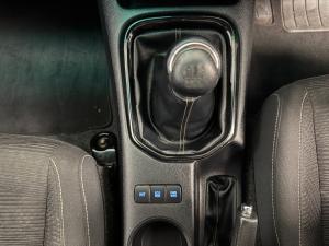 Toyota Hilux 2.8GD-6 Xtra cab Legend 50 - Image 11