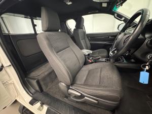 Toyota Hilux 2.8GD-6 Xtra cab Legend 50 - Image 15