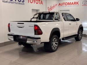 Toyota Hilux 2.8GD-6 Xtra cab Legend 50 - Image 2