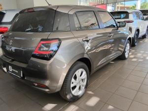 Suzuki Swift 1.2 GL+ auto - Image 2