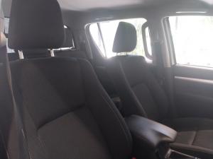 Toyota Hilux 2.4GD-6 double cab 4x4 Raider auto - Image 15