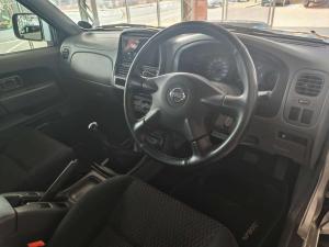 Nissan Hardbody NP300 2.5 TDi HI-RIDERD/C - Image 8