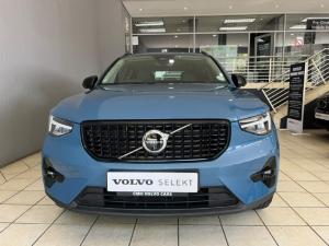 Volvo XC40 B4 Plus Dark - Image 4