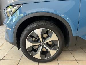 Volvo XC40 B4 Plus Dark - Image 5