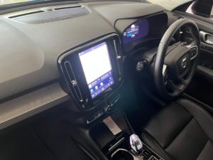 Volvo XC40 B4 Plus Dark - Image 7