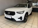 Thumbnail Volvo XC40 B4 Plus Dark