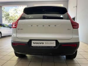Volvo XC40 B4 Plus Dark - Image 4