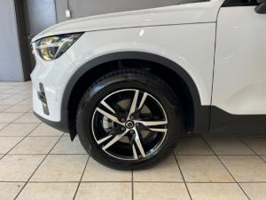 Volvo XC40 B4 Plus Dark - Image 6