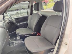 Nissan NP200 1.6i safety pack (aircon) - Image 8