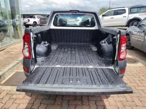 Nissan NP200 1.6i safety pack (aircon) - Image 9