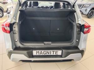 Nissan Magnite 1.0 Visia auto - Image 11