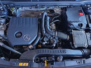 Mercedes-Benz CLA CLA200 Progressive - Image 10