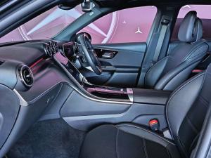 Mercedes-Benz GLC GLC300d 4Matic Avantgarde - Image 11